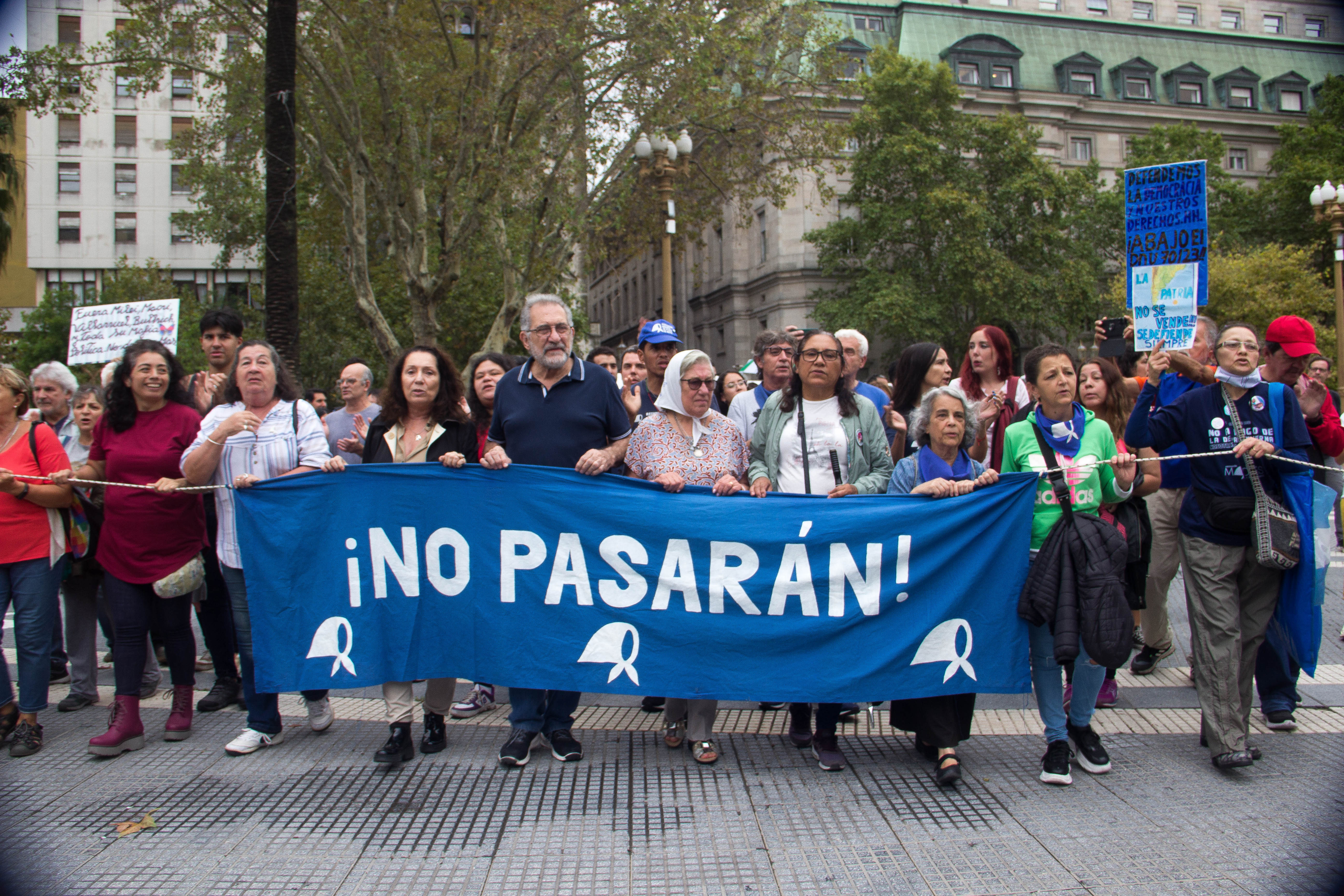 Marcha Madres Nro2396